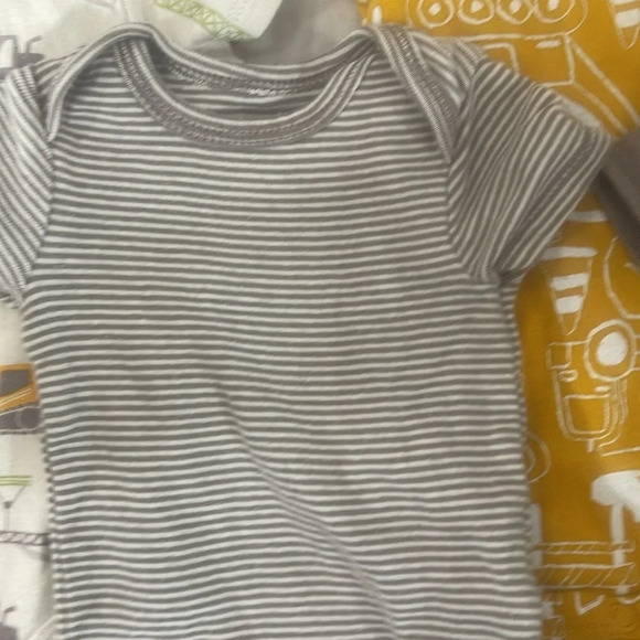 Carter’s snap set newborn - Picture 3 of 5